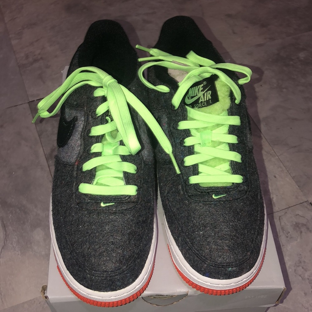 Air Force Nike sneakers size 6.5y brand new gray neon green big boy girl teen